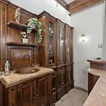 Wellnes Wienerwald - Heated Indoor Pool Βίλα
