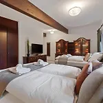 Wellnes Wienerwald - Heated Indoor Pool Βίλα *