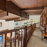 Wellnes Wienerwald - Heated Indoor Pool Purkersdorf