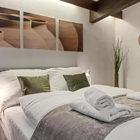 Villa Wellnes Wienerwald - Heated Indoor Pool *