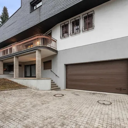 Wellnes Wienerwald - Heated Indoor Pool Vila *