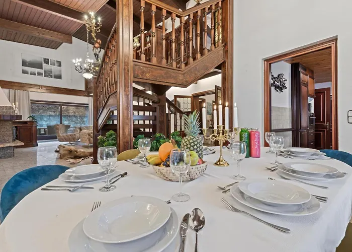 Villa Wellnes Wienerwald - Heated Indoor Pool *