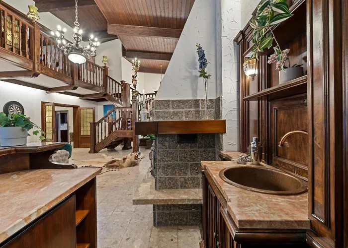 Wellnes Wienerwald - Heated Indoor Pool *