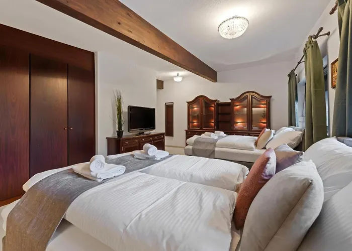 Wellnes Wienerwald - Heated Indoor Pool Villa *