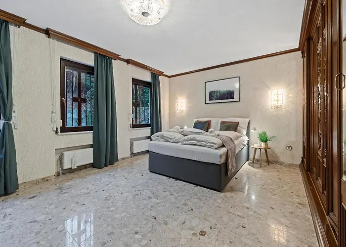 Wellnes Wienerwald - Heated Indoor Pool Villa *