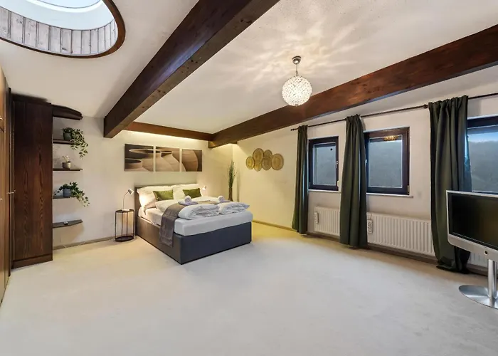 Wellnes Wienerwald - Heated Indoor Pool Villa *