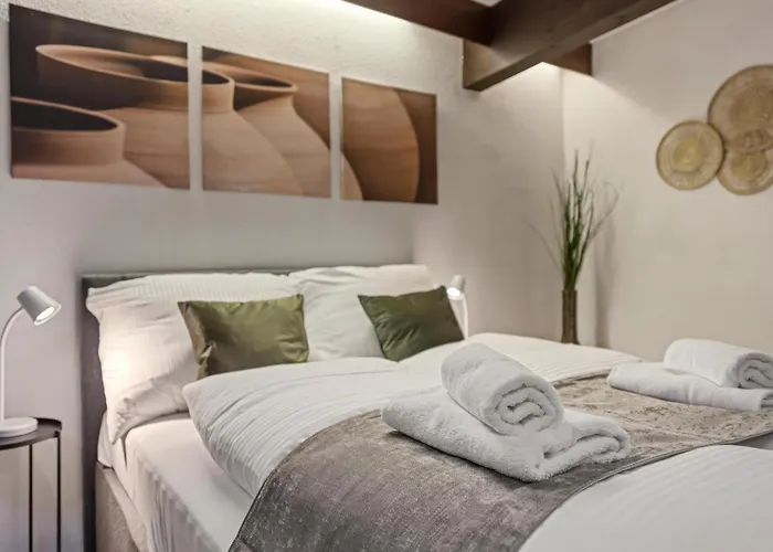 Villa Wellnes Wienerwald - Heated Indoor Pool *