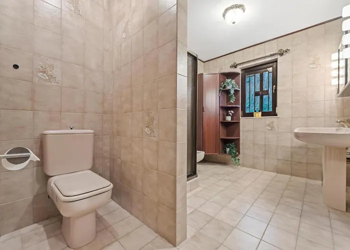 Wellnes Wienerwald - Heated Indoor Pool * Purkersdorf