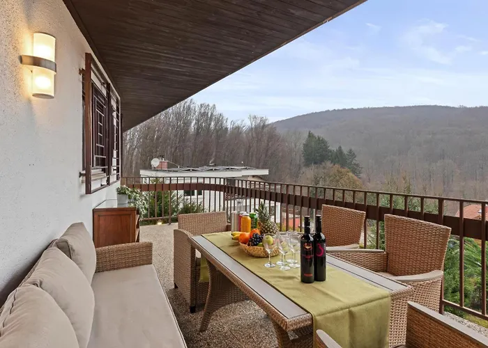 Wellnes Wienerwald - Heated Indoor Pool Purkersdorf