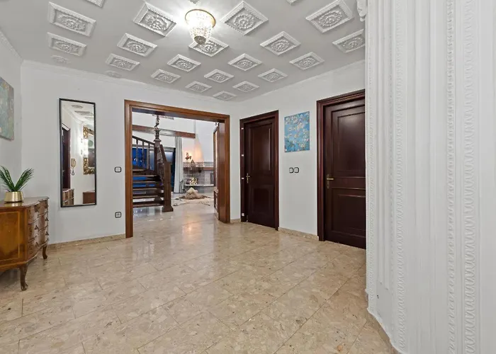 Wellnes Wienerwald - Heated Indoor Pool Villa